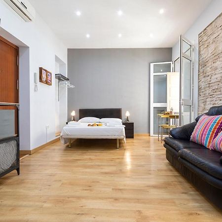 Livemalaga Letran Apartment ภายนอก รูปภาพ